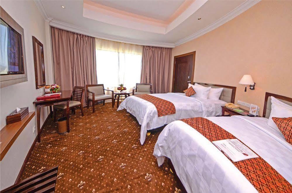 Hotel Hermes Palace