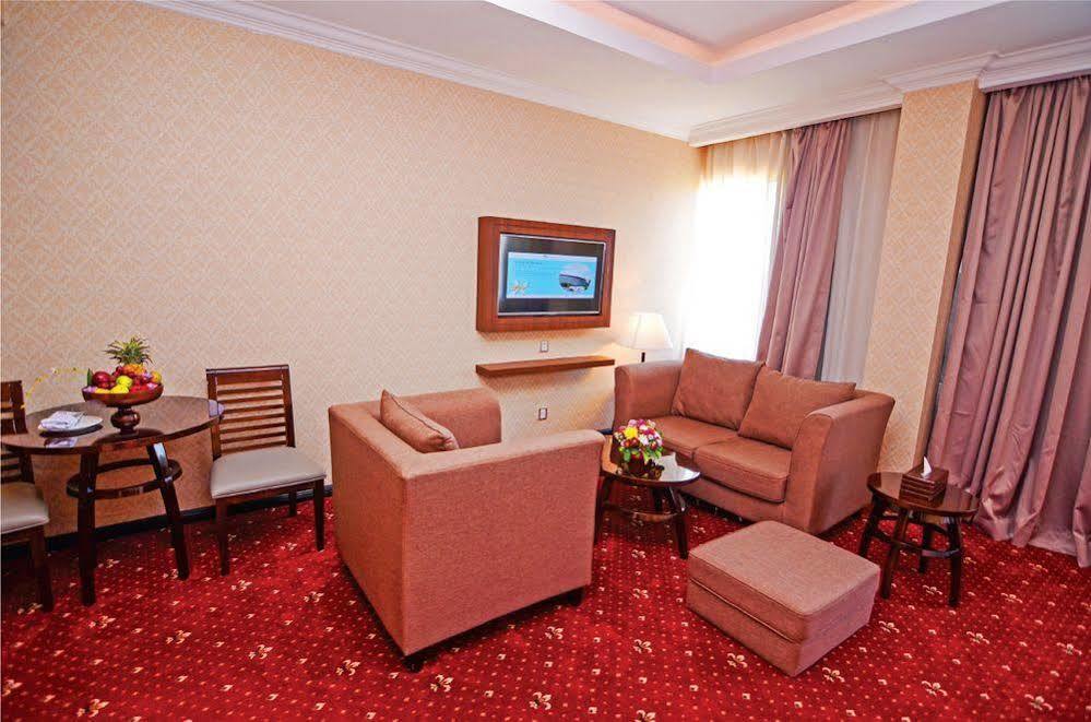 Hermes Palace Hotel 5*