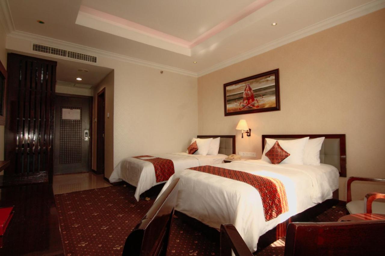 Hermes Palace Hotel 5*
