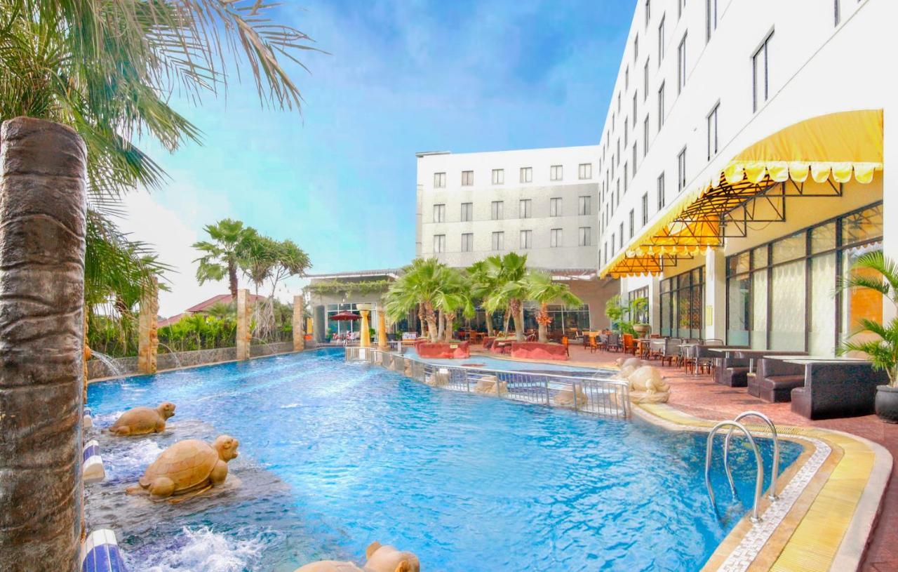 Hermes Palace 5*